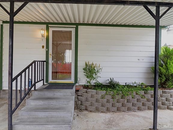 5th image of 5615 E Woodcross Dr