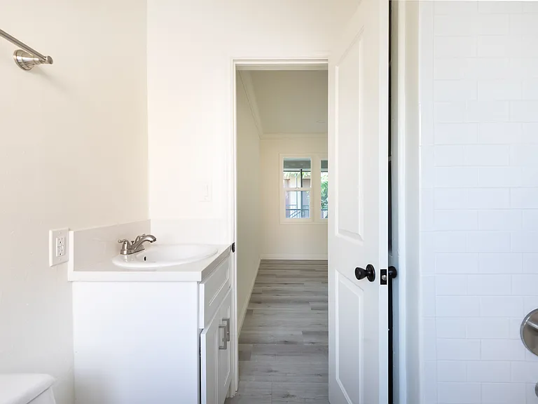 4561 N Figueroa St #5 — Photo 8