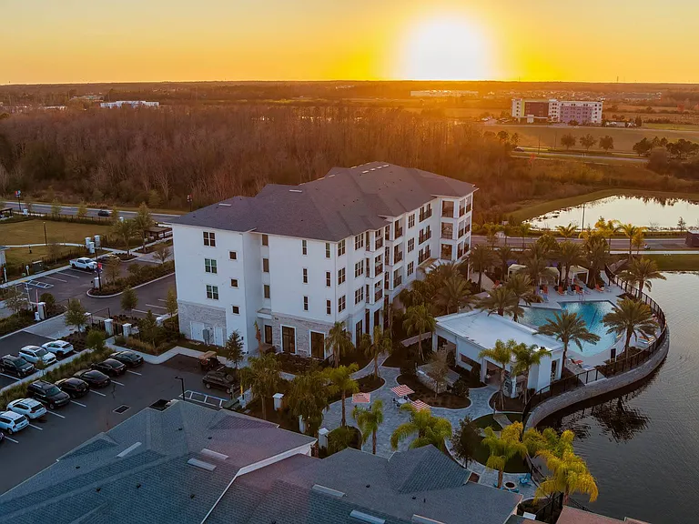 Altis Grand Suncoast Apartments — Photo 77