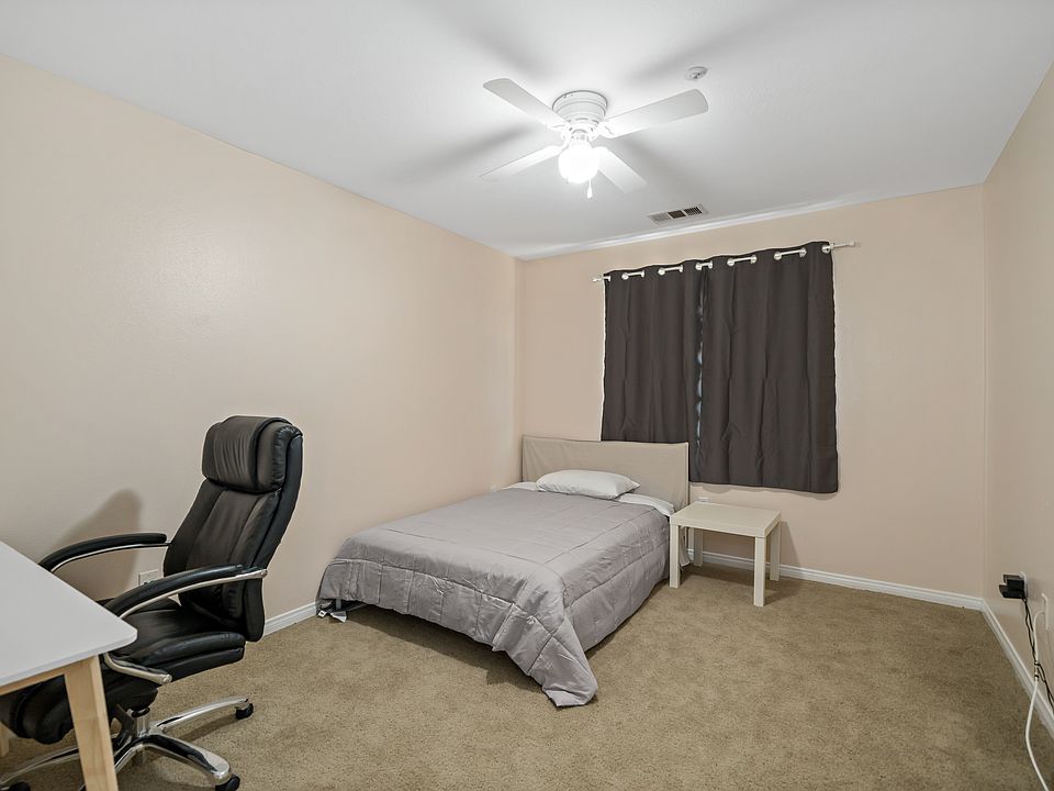 2nd image of 3425 Dwight Ave