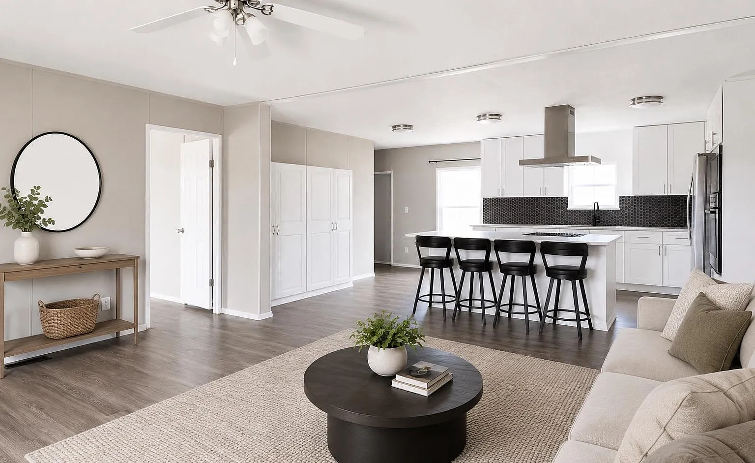 3 bed, 2.0 bath, 1536 sqft, $2,000 — Photo 1