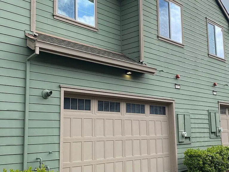 1053 Catalina Dr — Photo 24
