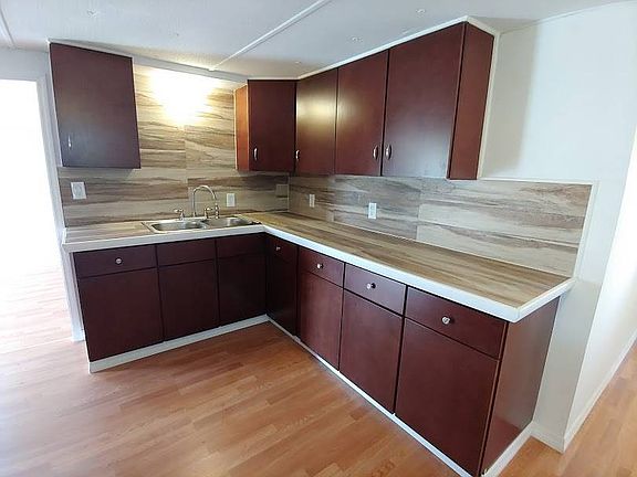 4th image of 10657 Bay St NE #296