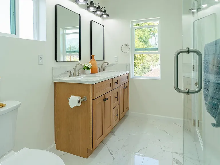 175 E Villa St #2 — Photo 7