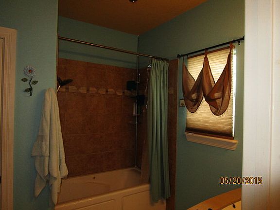 3rd image of 305 S 15th St