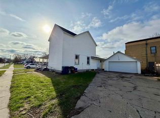 154 E Hilton St, Marengo, IA 52301