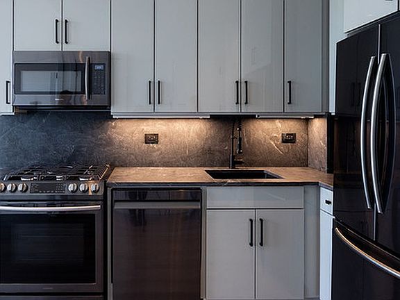 5th image of 1116 Main Ave #7C
