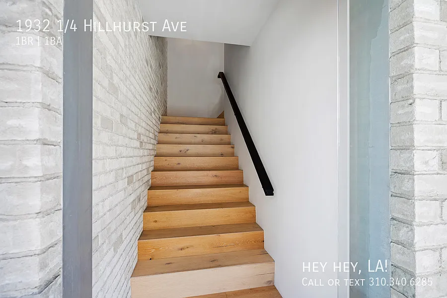 Building Photo - 1932 1/4 Hillhurst Ave