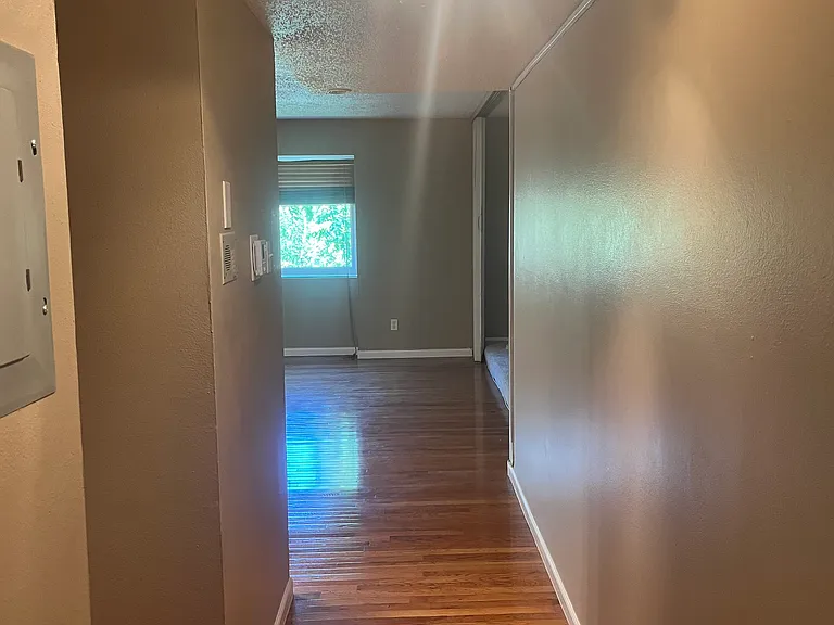4355 Maryland Ave #433 — Photo 7