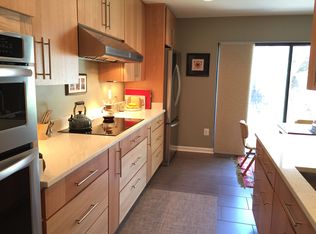 9 Hampshire Woods Ct, Baltimore, MD 21204