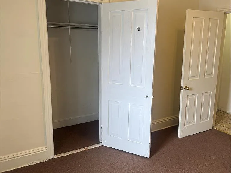 215 W Broad St #7 — Photo 4