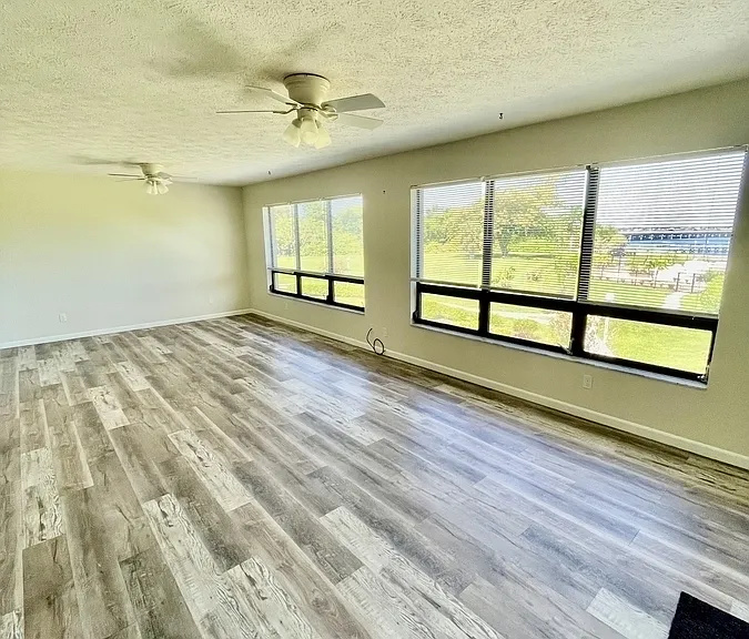 12498 Riverside Dr #205 — Photo 5