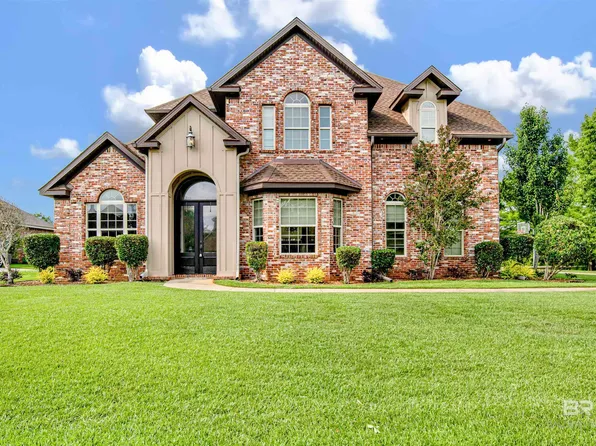 211 Belmont Ave, Fairhope, AL 36532