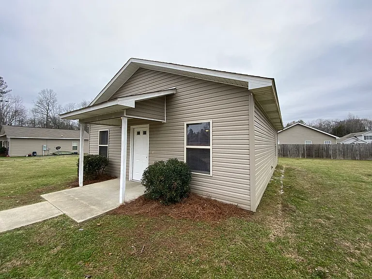 33 Jacob Ln — Photo 3