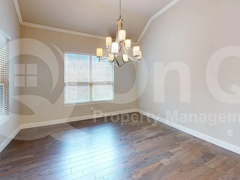 4213 Wellesley Ave — Photo 12