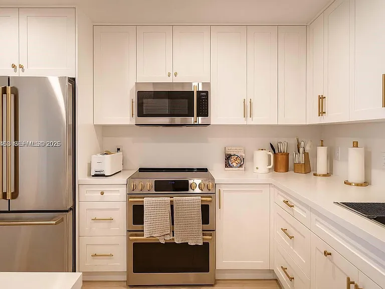 8877 Collins Ave #Penthouse 8 — Photo 19