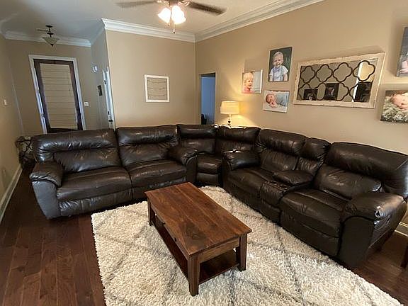 4th image of 3505 Enclave Dr