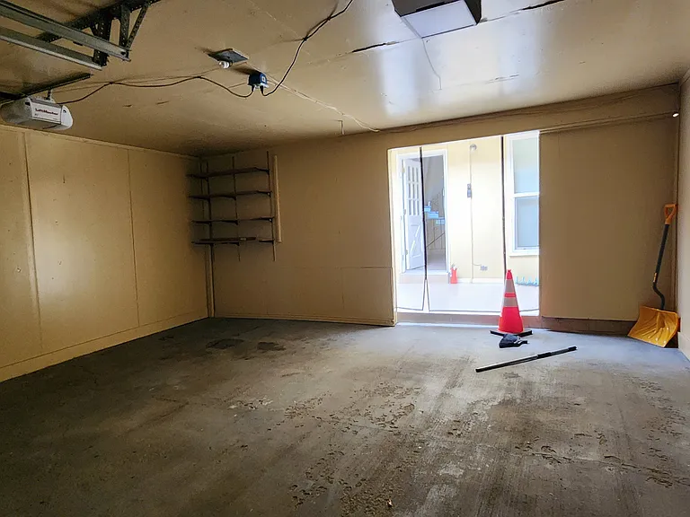 188 Paris Cir — Photo 28