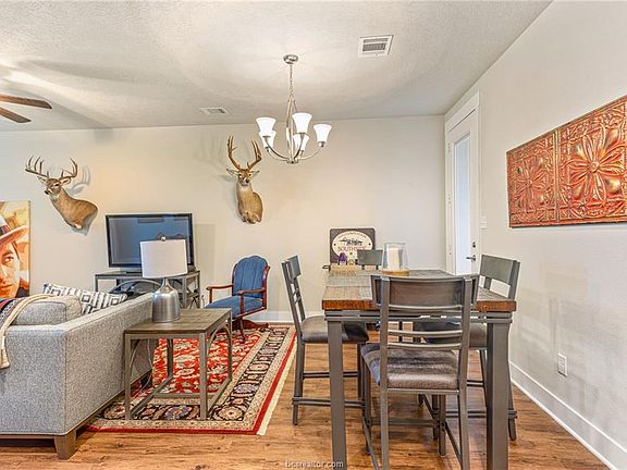 4th image of 3910 Yukon Ln