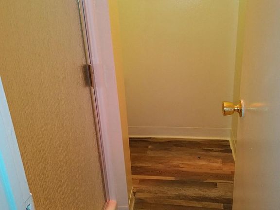 4th image of 5460 White Oak Ave Unit C209