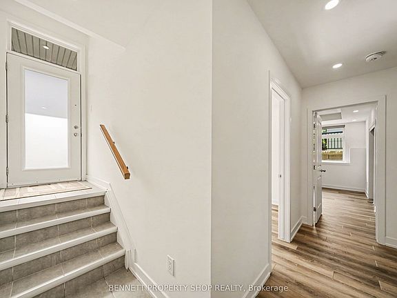 3rd image of 410 H Rolling Meadow Cres #K