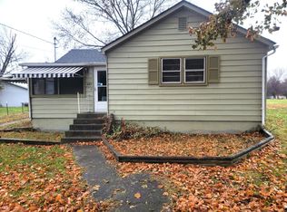 483 Market St, Peterstown, WV 24963