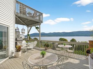 282 Tamerisk Ln, New Windsor, NY 12553