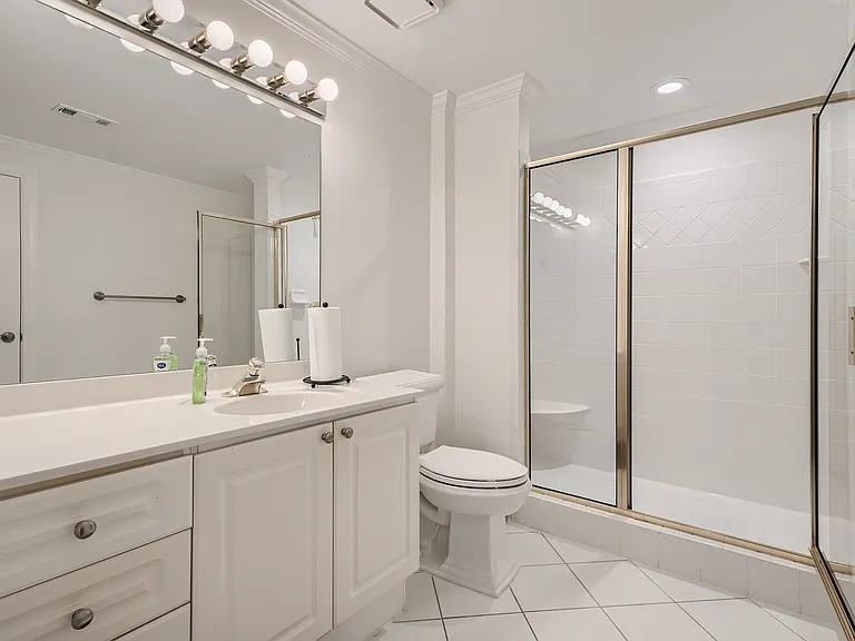 3362 Mathieson Dr NE — Photo 15