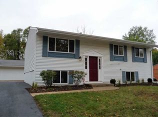 3225 18th St, Rockford, IL 61109