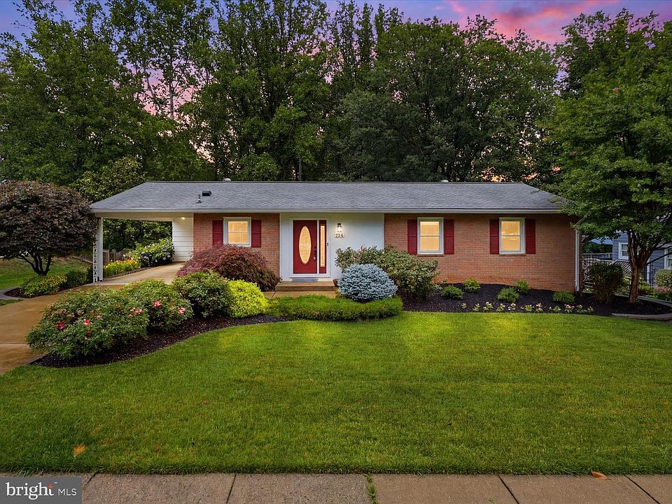 1st image of 7218 Hadlow Dr