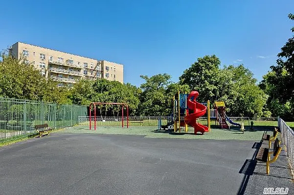 Sold by Douglas Elliman | media 18