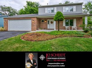 8309 Adbeth Ave, Woodridge, IL 60517