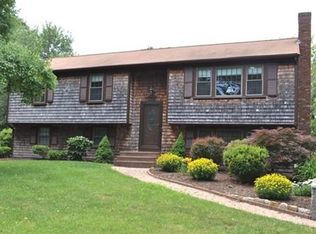 12 Liberty Rd, Marshfield, MA 02050