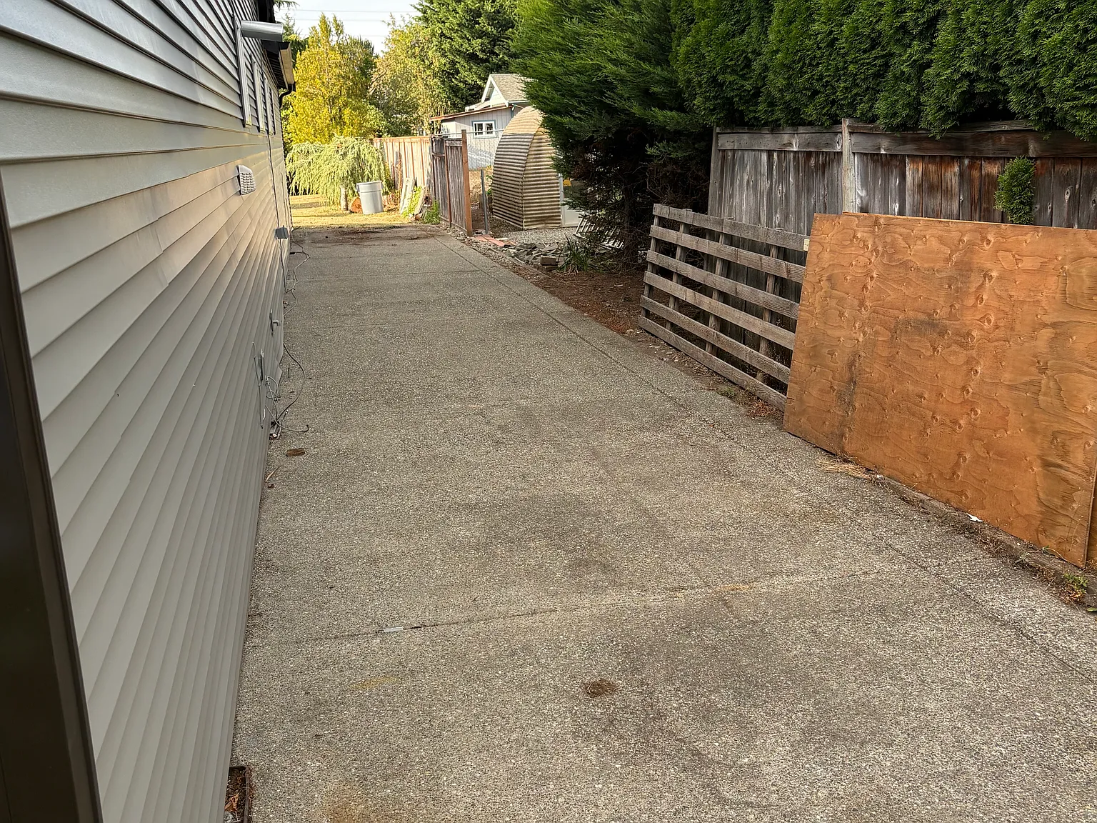 2 bed, 1200 sqft, $2,300 — Photo 2