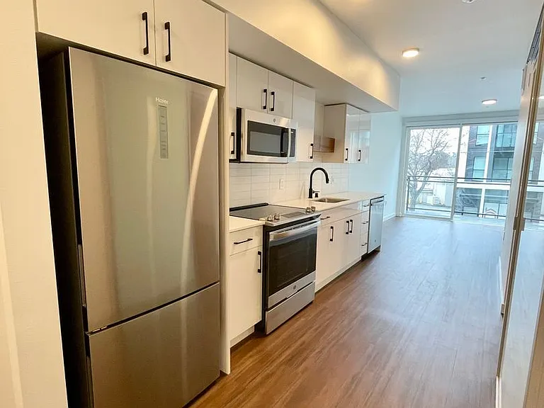 Spur Apartments — Photo 102