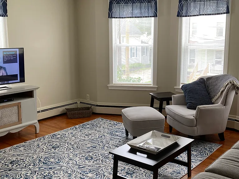 48 W Bates St #2 — Photo 2