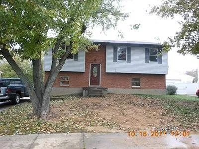221 Sanna Dr