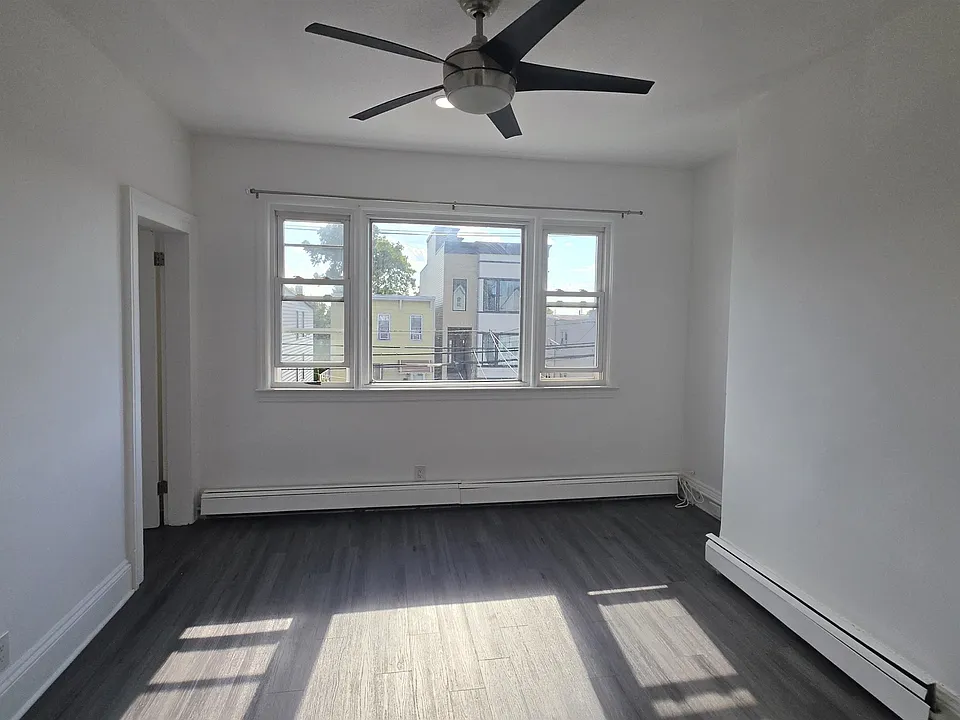 176 Bartholdi Ave #2