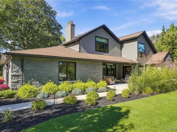 754 Lebrun Rd, Amherst, NY 14226