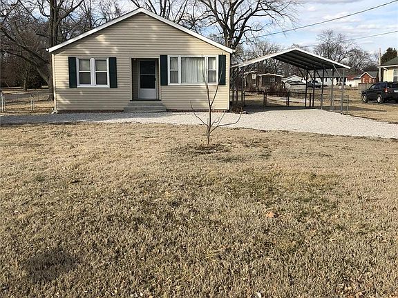 5th image of 4925 Mueller Ave