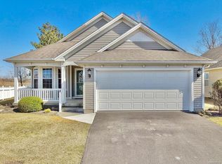 4 Parwood Trl, Depew, NY 14043