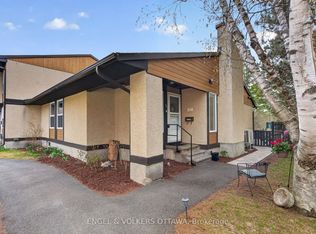 3344 Uplands Dr #77, Ottawa, ON K1V9R9