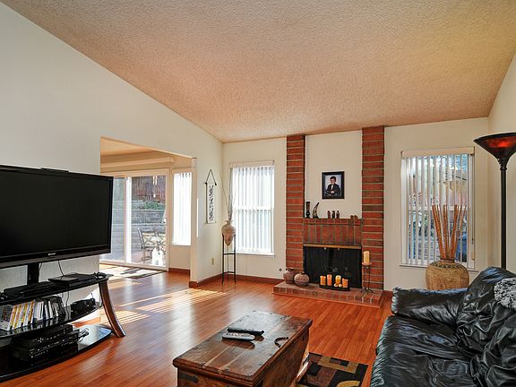 2nd image of 3506 Pleasant Crest Dr