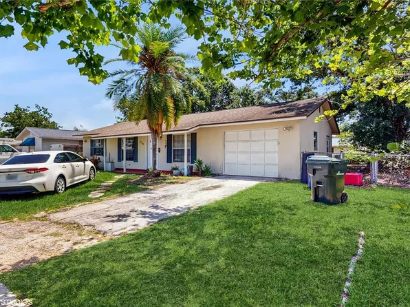 1720 Chrysler Ave, Sarasota, FL 34234