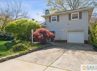 7 Kilfoyle Ave, Fords, NJ 08863