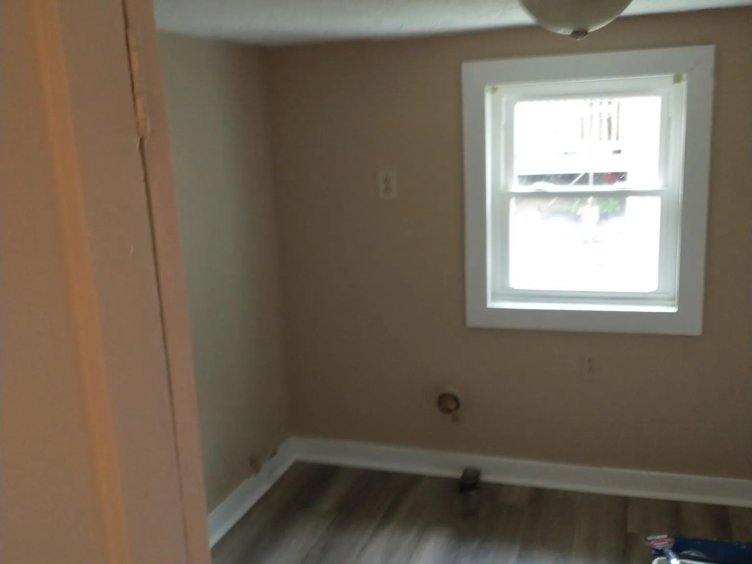 11512 Easum Rd — Photo 2