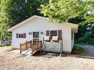 716 E State St, Colon, MI 49040