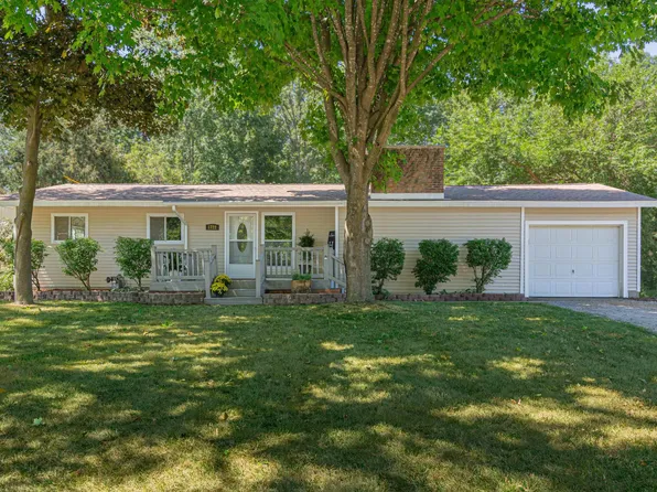 1722 Stockman Rd, Mount Pleasant, MI 48858