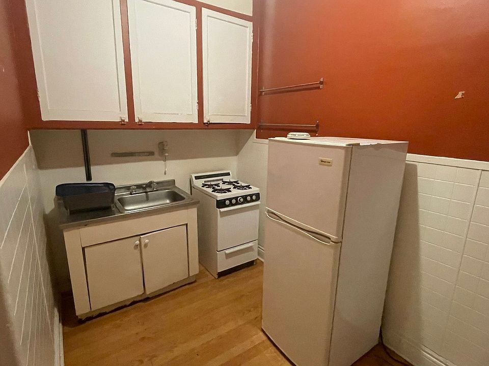 1st image of 31 Brevoort Pl #4F