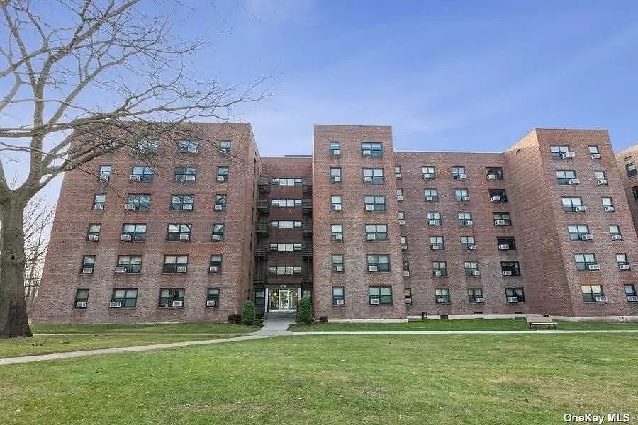 1st image of 75-50 Bell Blvd #6